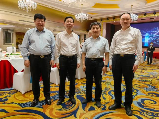 1626078838446526.jpg 640.webp (2).jpg