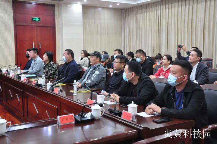 1641458660651392.jpg G1635322664838.jpg