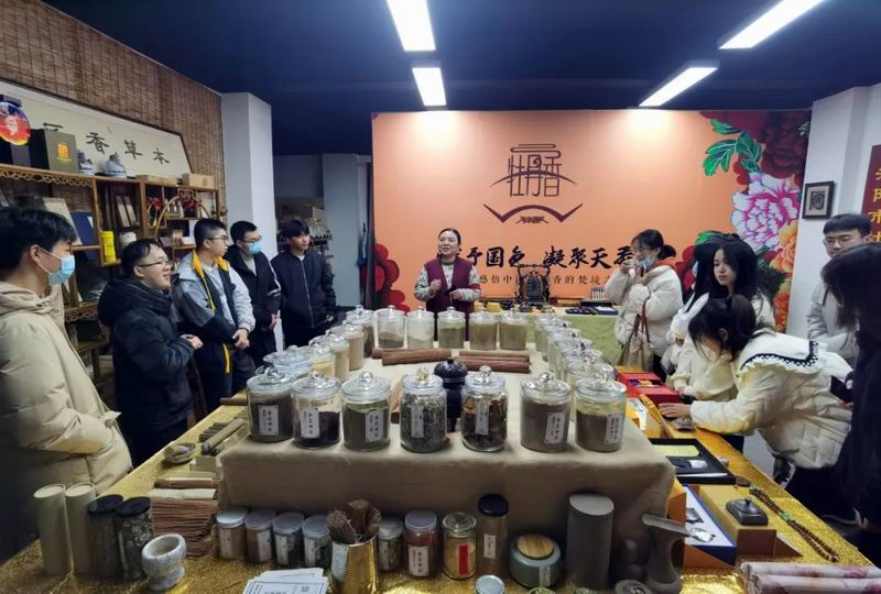 1684117547851987.jpg 640 (1).jpg