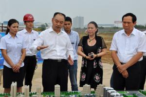 河南省委常委、洛陽市委書記陳雪楓調(diào)研炎黃科技園